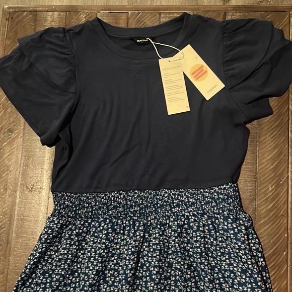 NWT Woman’s Dress - Picture 4 of 5